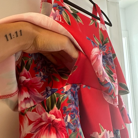 Flowy Floral Mini Dress - Picture 3 of 3